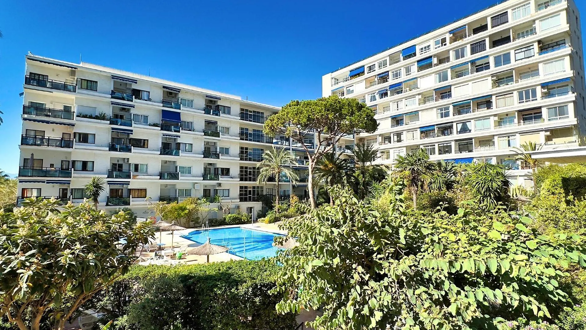 Skol 919A Sea Views 2 Bedrooms Duplex 马尔韦利亚 0*,  西班牙